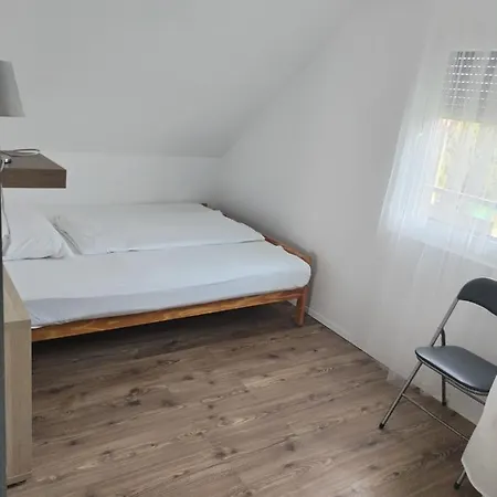 Apartment Doemper Doeme Apartman Balatonlelle