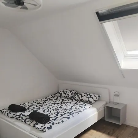 Doemper Doeme Apartamento Balatonlelle